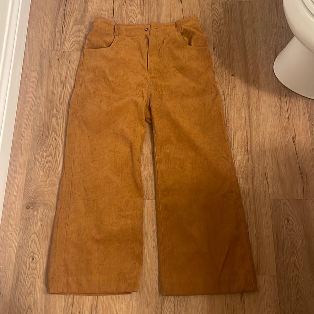 Wide leg cropped pants
